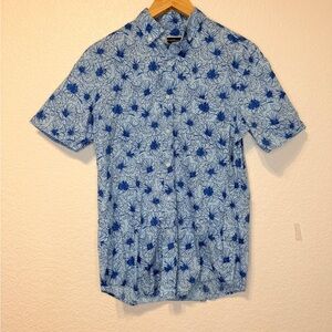 Club Room Blue Floral Casual Shirt